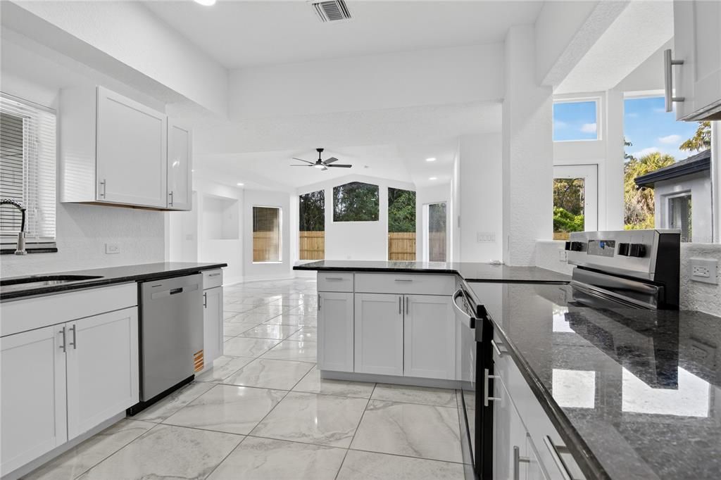 For Sale: $529,900 (5 beds, 3 baths, 2354 Square Feet)