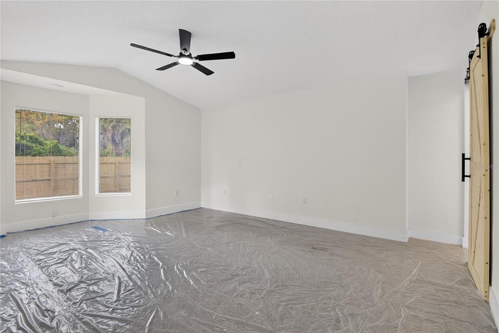 For Sale: $529,900 (5 beds, 3 baths, 2354 Square Feet)