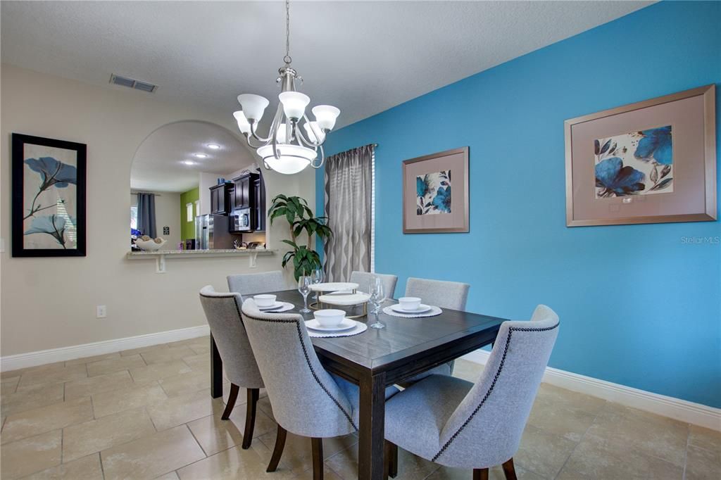 En Venta: $530,000 (5 camas, 4 baños, 2936 Pies cuadrados)