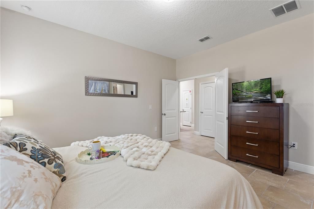 En Venta: $530,000 (5 camas, 4 baños, 2936 Pies cuadrados)