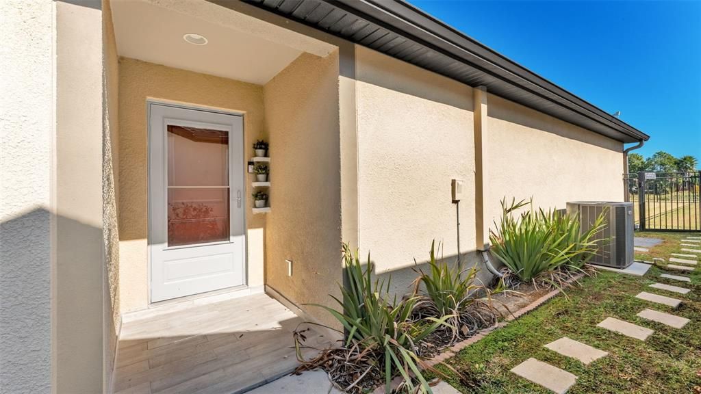 待售: $273,000 (3 贝兹, 2 浴室, 1356 平方英尺)