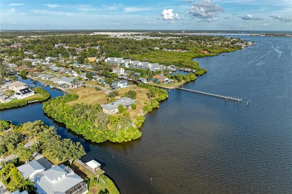 待售: $369,900 (2 贝兹, 1 浴室, 720 平方英尺)