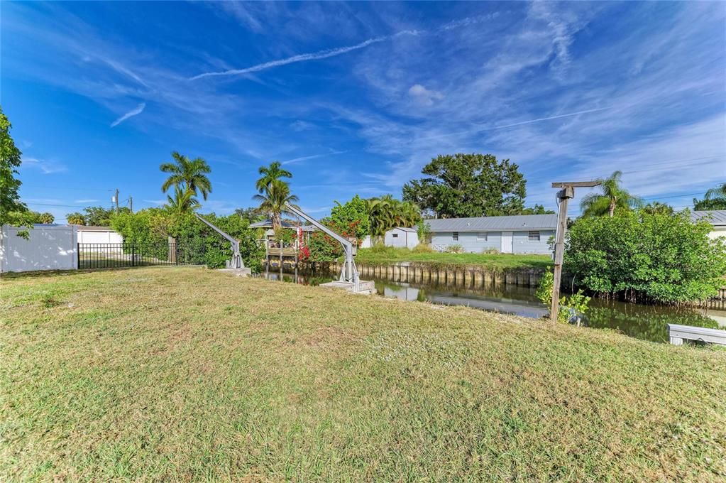 待售: $369,900 (2 贝兹, 1 浴室, 720 平方英尺)