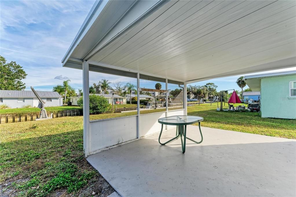 待售: $369,900 (2 贝兹, 1 浴室, 720 平方英尺)