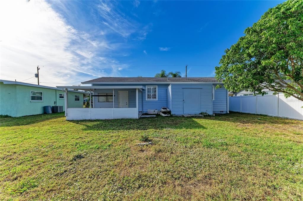 待售: $369,900 (2 贝兹, 1 浴室, 720 平方英尺)