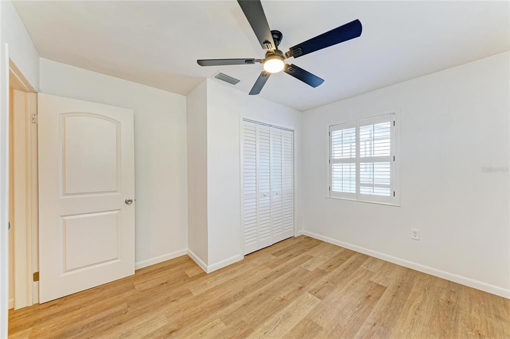 待售: $369,900 (2 贝兹, 1 浴室, 720 平方英尺)