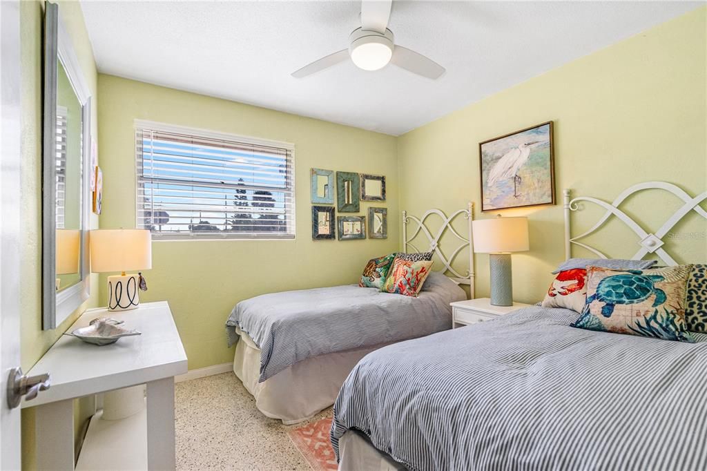 For Sale: $459,000 (3 beds, 2 baths, 1040 Square Feet)