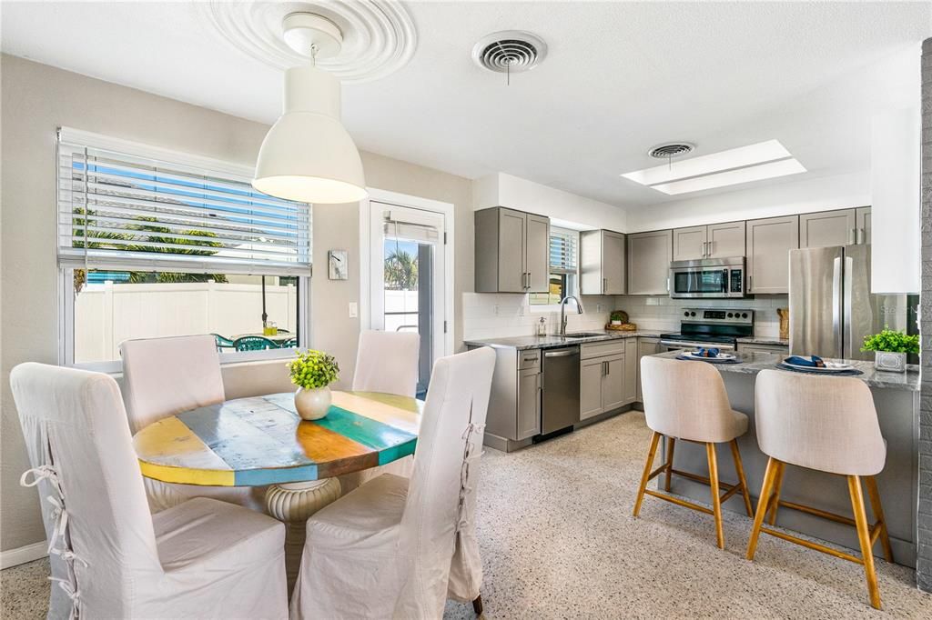 For Sale: $459,000 (3 beds, 2 baths, 1040 Square Feet)