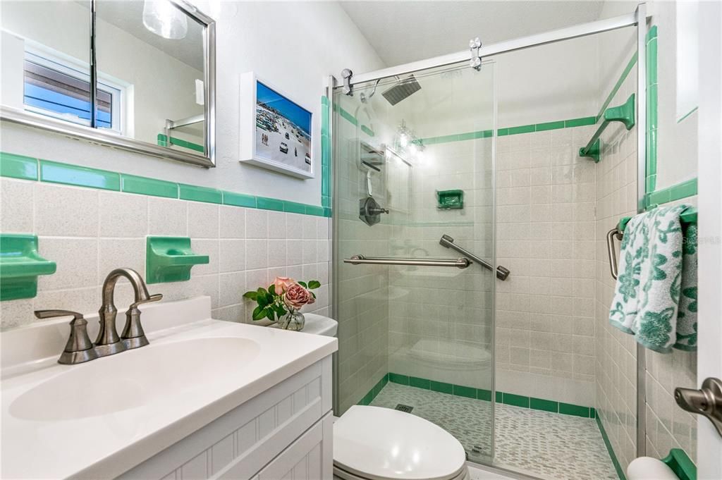 For Sale: $459,000 (3 beds, 2 baths, 1040 Square Feet)