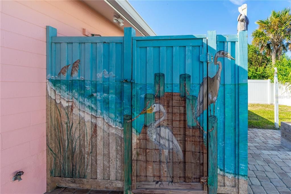 For Sale: $459,000 (3 beds, 2 baths, 1040 Square Feet)