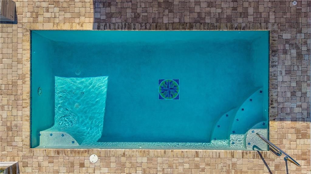 For Sale: $459,000 (3 beds, 2 baths, 1040 Square Feet)