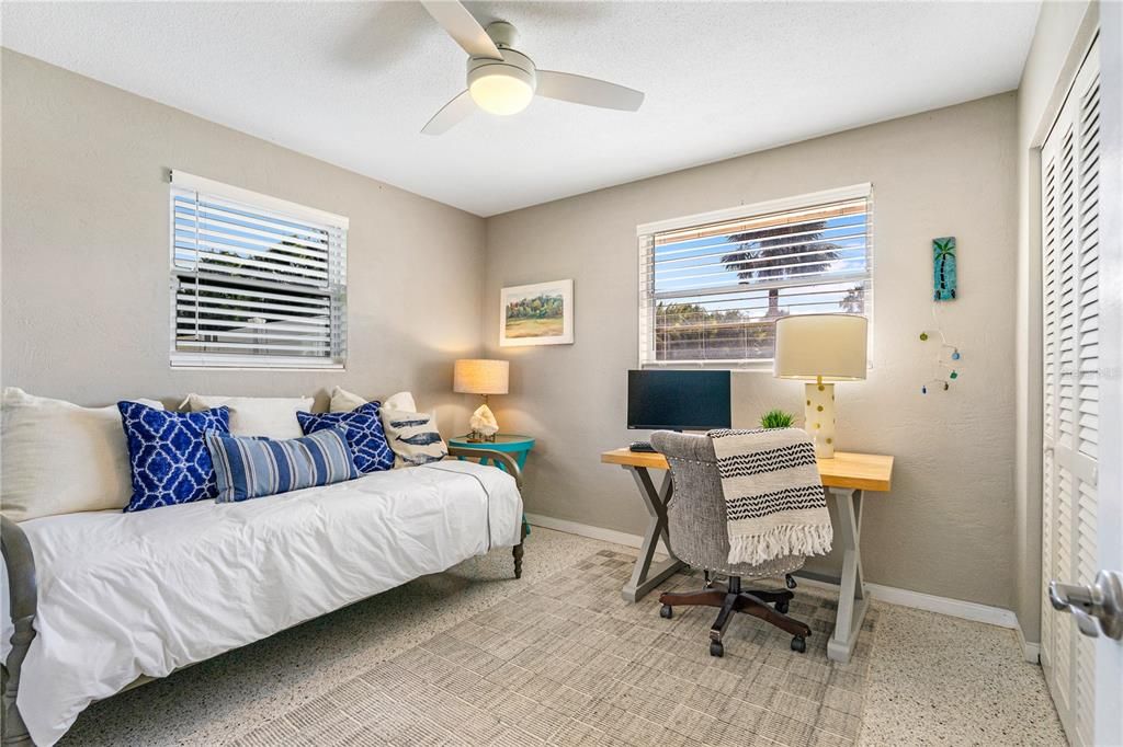 For Sale: $459,000 (3 beds, 2 baths, 1040 Square Feet)