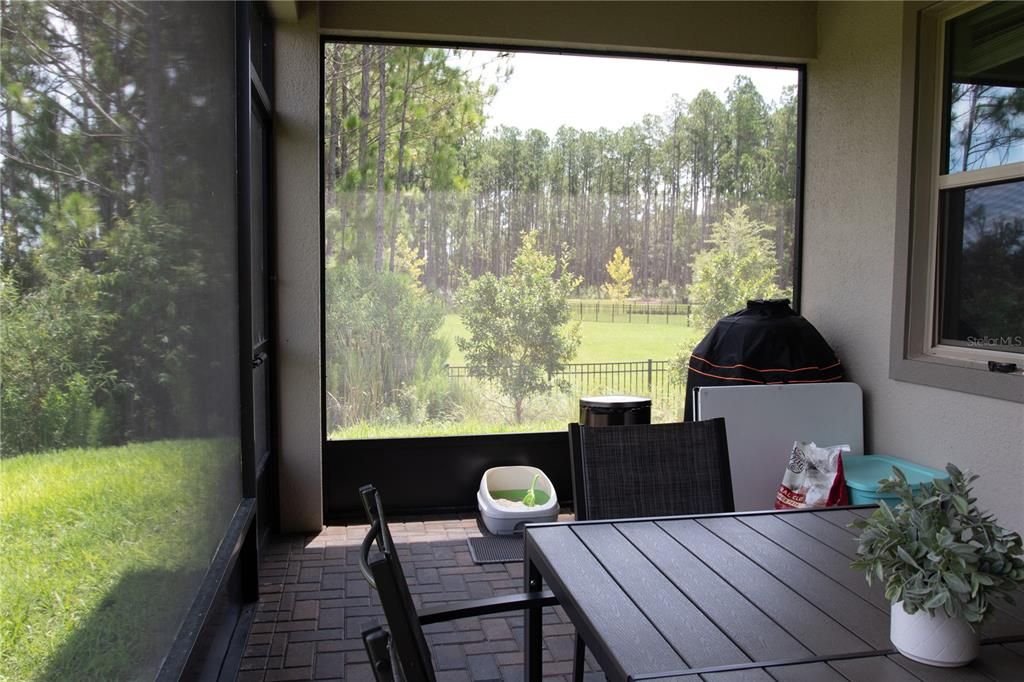 For Rent: $2,550 (3 beds, 2 baths, 1968 Square Feet)