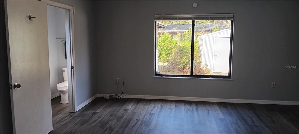 For Sale: $259,000 (4 beds, 2 baths, 1652 Square Feet)