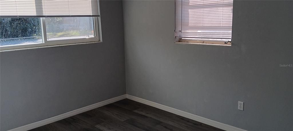 For Sale: $259,000 (4 beds, 2 baths, 1652 Square Feet)