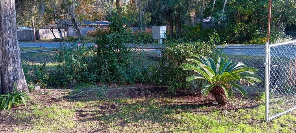 For Sale: $259,000 (4 beds, 2 baths, 1652 Square Feet)