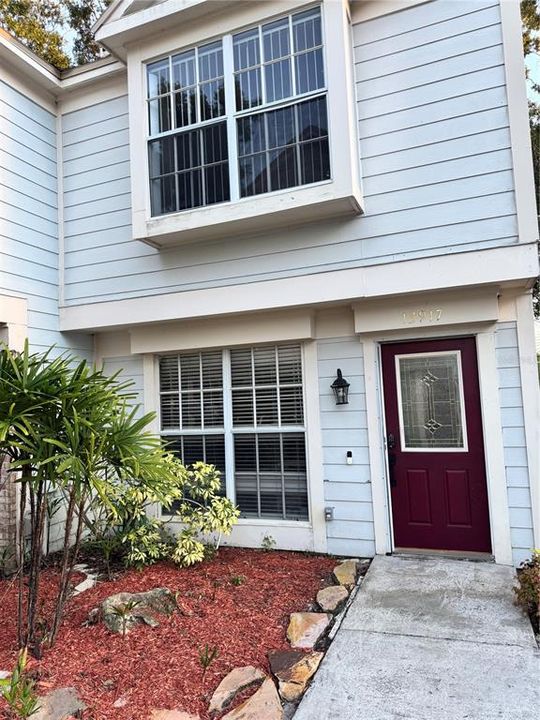 待售: $195,000 (2 贝兹, 1 浴室, 896 平方英尺)