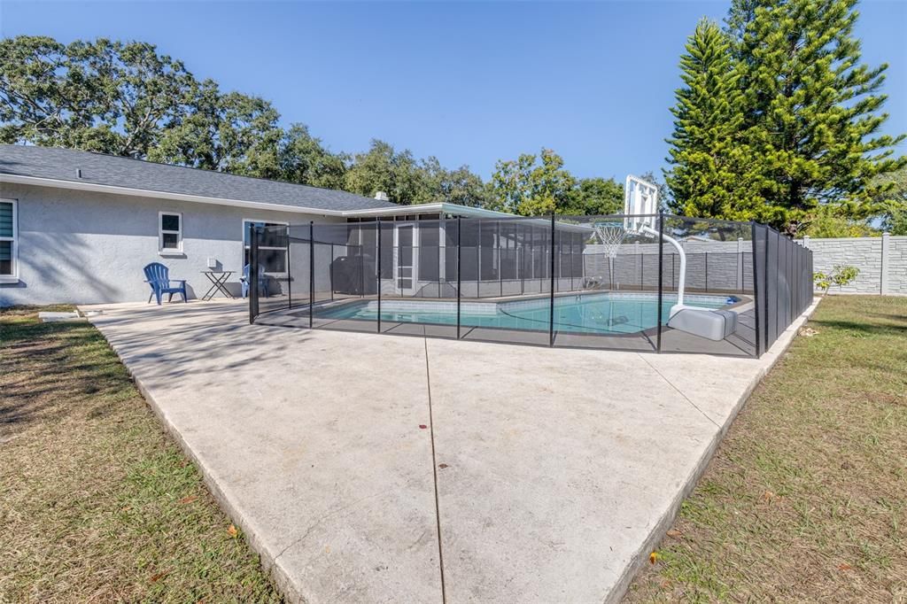 En Venta: $550,000 (4 camas, 2 baños, 2043 Pies cuadrados)