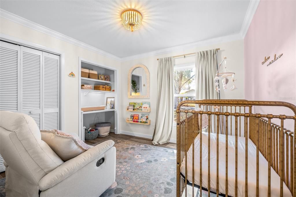 En Venta: $550,000 (4 camas, 2 baños, 2043 Pies cuadrados)