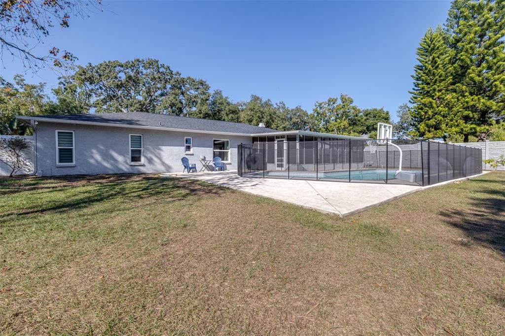 En Venta: $550,000 (4 camas, 2 baños, 2043 Pies cuadrados)