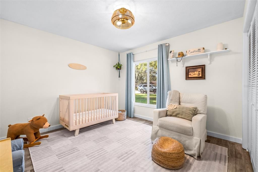 En Venta: $550,000 (4 camas, 2 baños, 2043 Pies cuadrados)