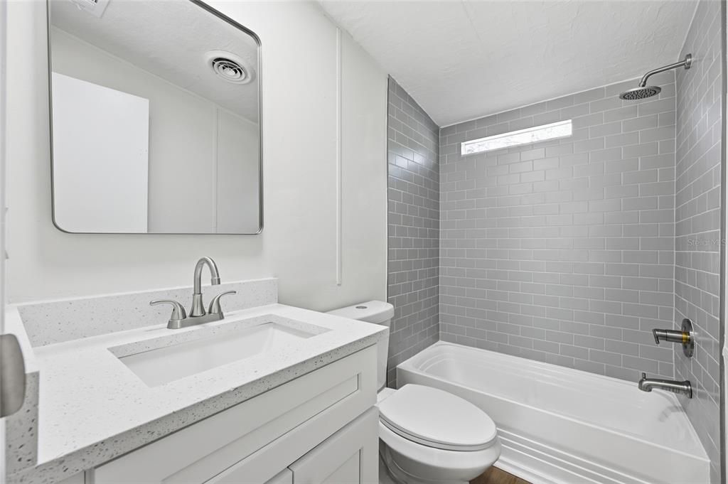 待售: $225,000 (3 贝兹, 2 浴室, 1512 平方英尺)