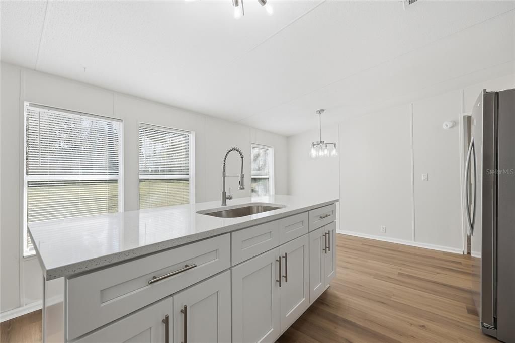 待售: $225,000 (3 贝兹, 2 浴室, 1512 平方英尺)