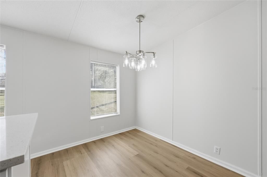 待售: $225,000 (3 贝兹, 2 浴室, 1512 平方英尺)