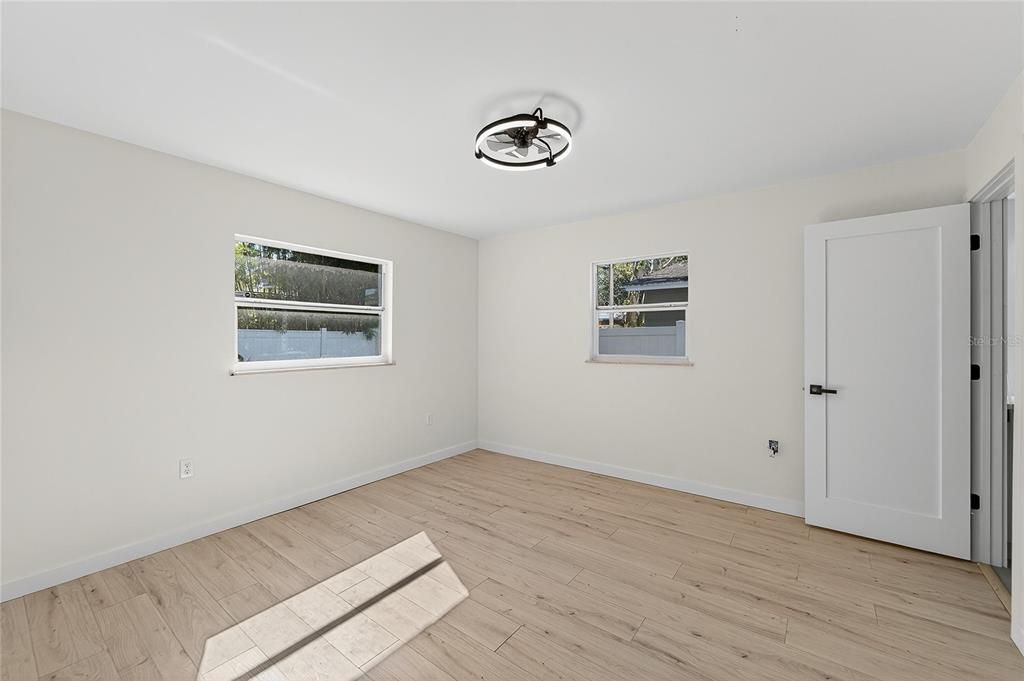 待售: $335,000 (3 贝兹, 2 浴室, 1256 平方英尺)