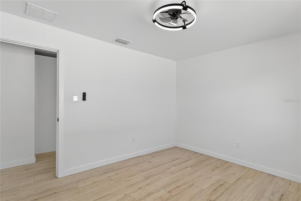 待售: $335,000 (3 贝兹, 2 浴室, 1256 平方英尺)