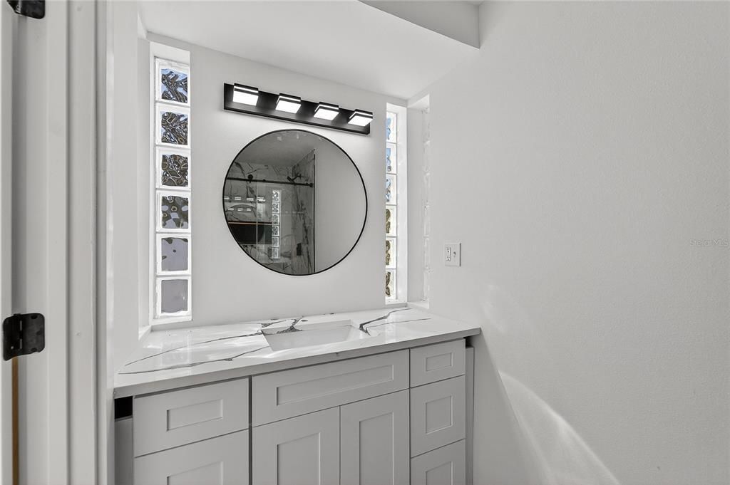 待售: $335,000 (3 贝兹, 2 浴室, 1256 平方英尺)