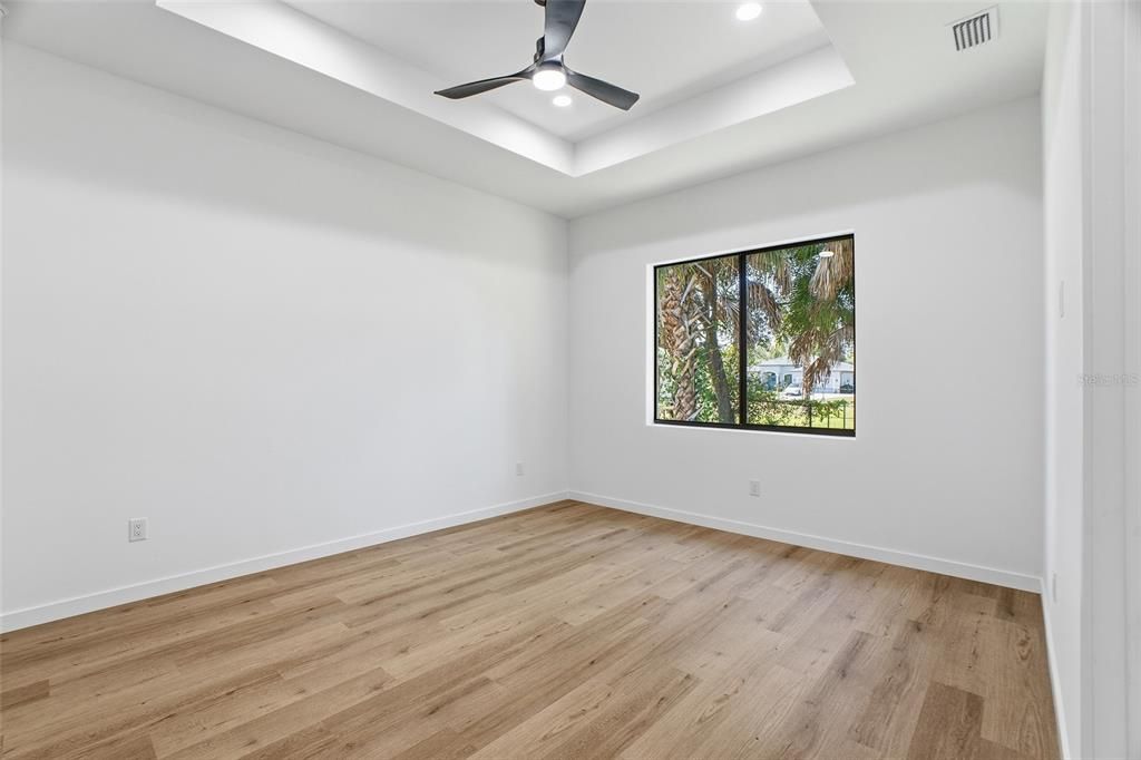 待售: $409,000 (3 贝兹, 2 浴室, 1592 平方英尺)