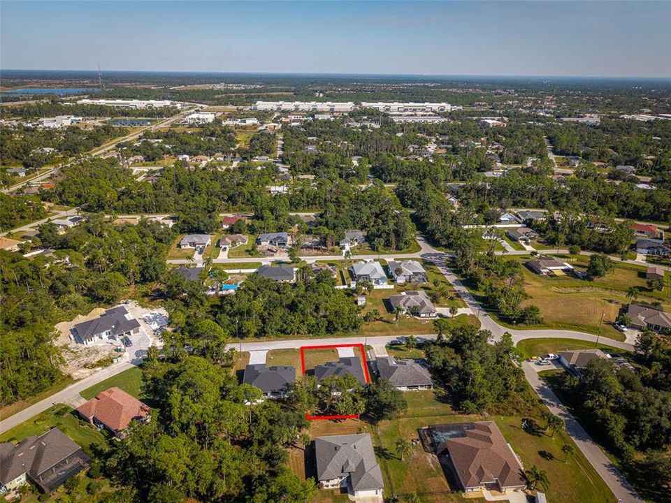 待售: $409,000 (3 贝兹, 2 浴室, 1592 平方英尺)