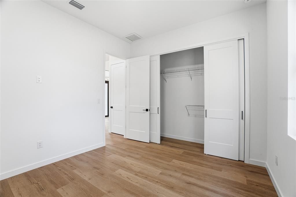 待售: $409,000 (3 贝兹, 2 浴室, 1592 平方英尺)