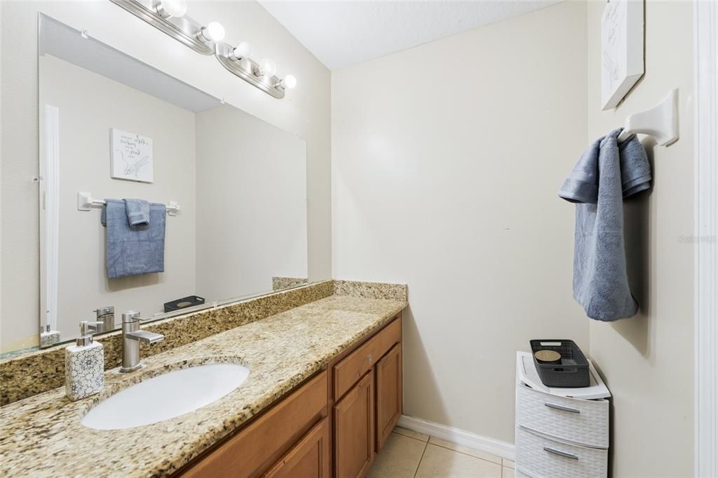 На продажу: $425,000 (4 спален, 2 ванн, 2868 Квадратных фут)