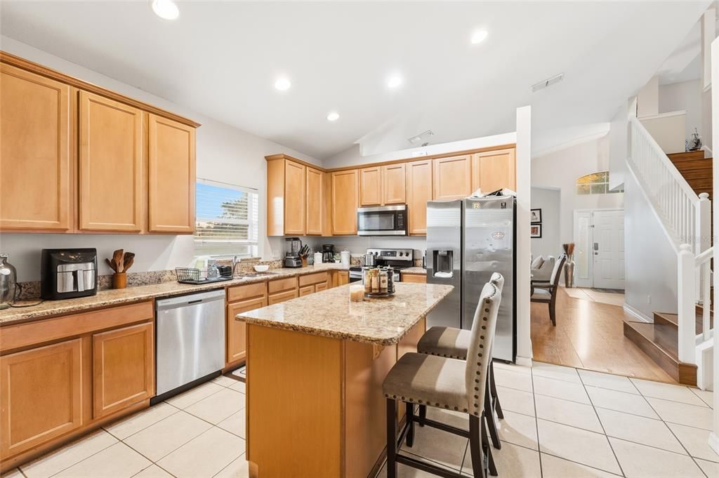 На продажу: $425,000 (4 спален, 2 ванн, 2868 Квадратных фут)