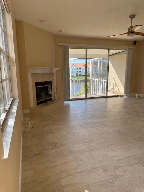 Active With Contract: $2,800 (3 beds, 2 baths, 2776 Square Feet)