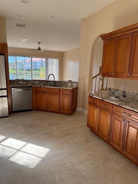 Active With Contract: $2,800 (3 beds, 2 baths, 2776 Square Feet)