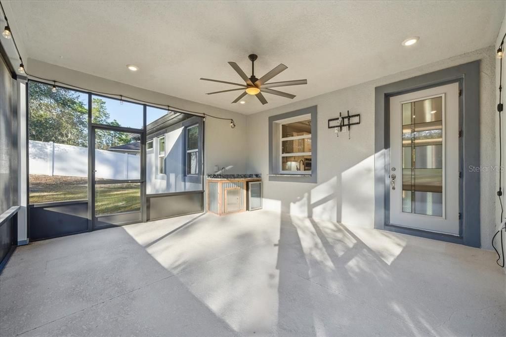 En Venta: $299,900 (3 camas, 2 baños, 1535 Pies cuadrados)