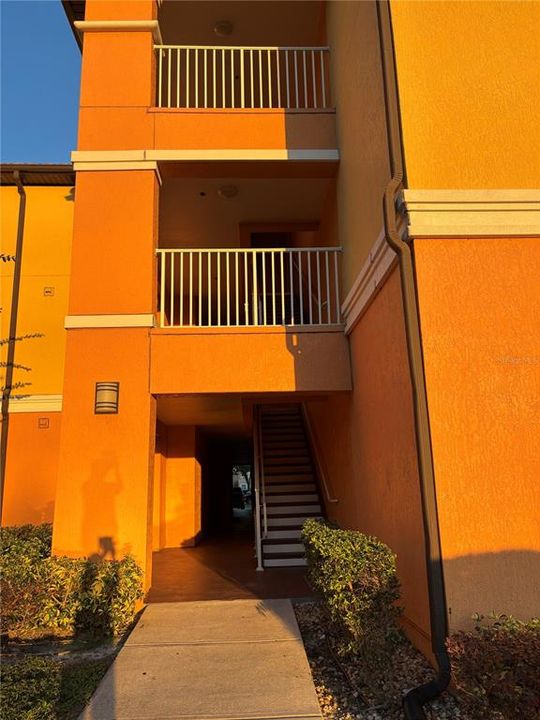 For Rent: $1,950 (3 beds, 2 baths, 1232 Square Feet)