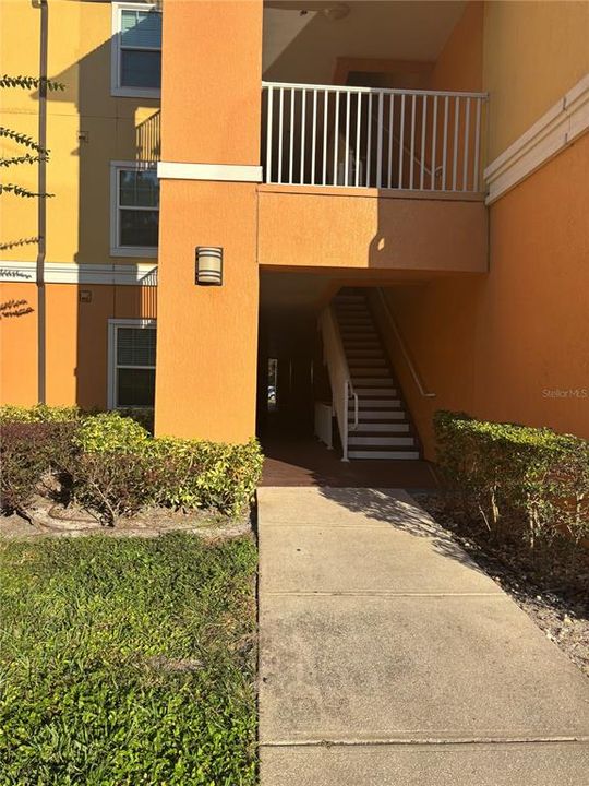 For Rent: $1,950 (3 beds, 2 baths, 1232 Square Feet)