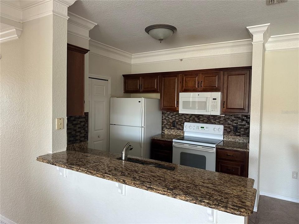 For Rent: $1,950 (3 beds, 2 baths, 1232 Square Feet)