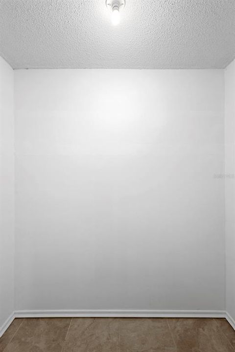 待售: $330,000 (2 贝兹, 2 浴室, 1447 平方英尺)