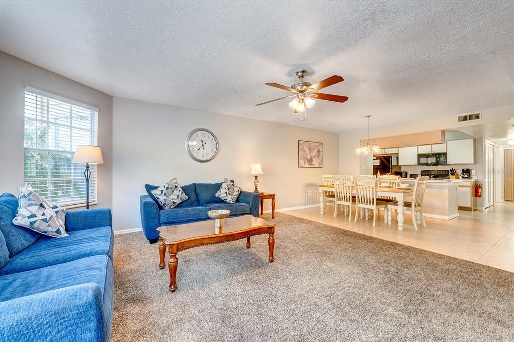 待售: $214,000 (3 贝兹, 2 浴室, 1357 平方英尺)