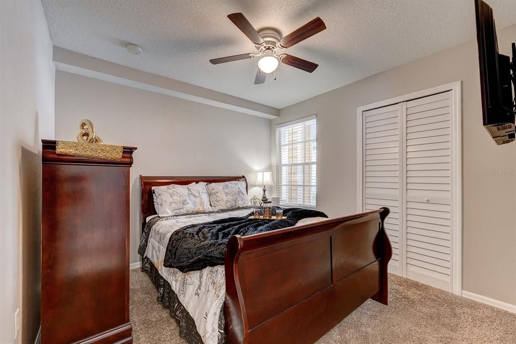 待售: $214,000 (3 贝兹, 2 浴室, 1357 平方英尺)