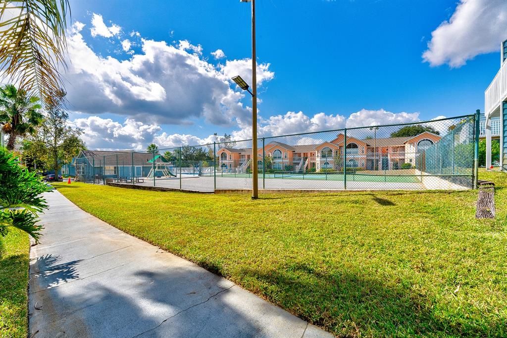 待售: $214,000 (3 贝兹, 2 浴室, 1357 平方英尺)