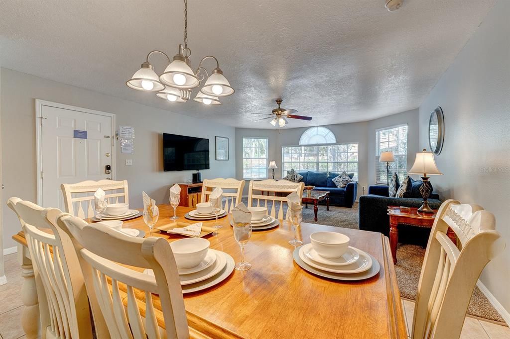 待售: $214,000 (3 贝兹, 2 浴室, 1357 平方英尺)