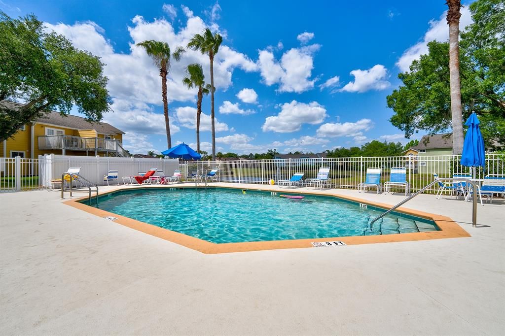 待售: $214,000 (3 贝兹, 2 浴室, 1357 平方英尺)