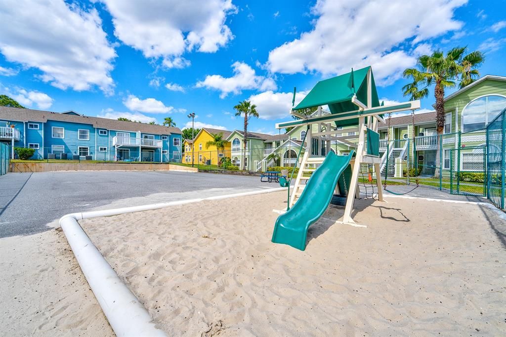 待售: $214,000 (3 贝兹, 2 浴室, 1357 平方英尺)