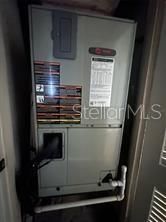 For Sale: $145,000 (1 beds, 1 baths, 661 Square Feet)